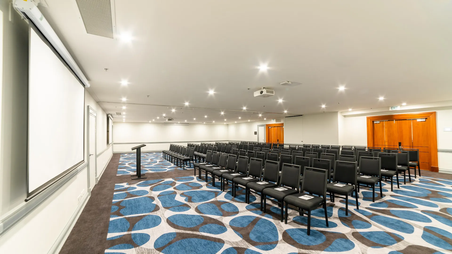 Pullman Cairns International Ξενοδοχείο 5*,