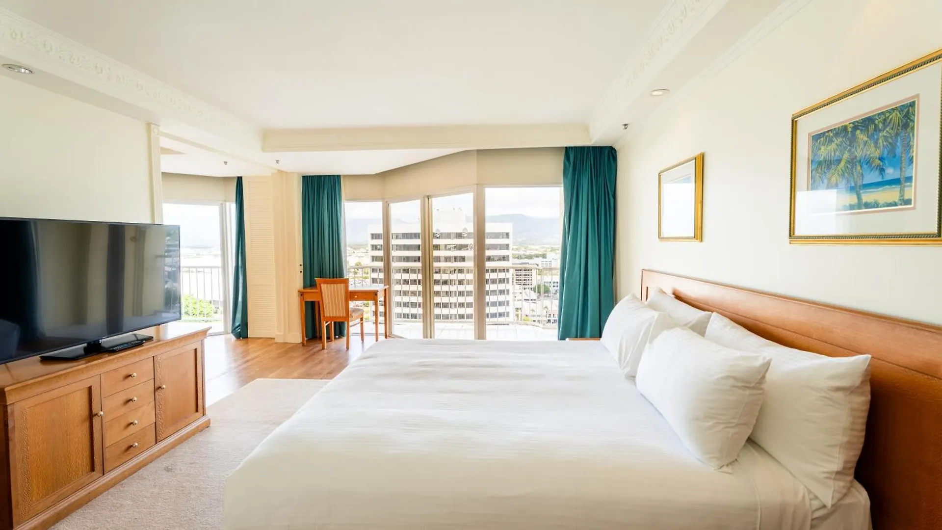 Hotel Pullman Cairns International 5*,